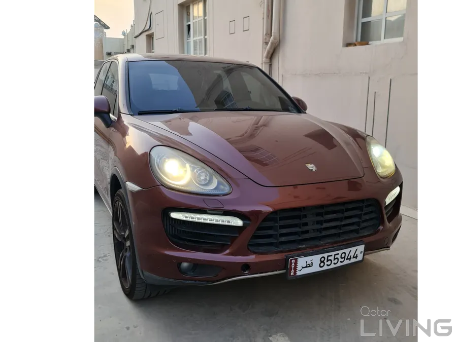  Porsche Cayenne V8 Turbo – 2012