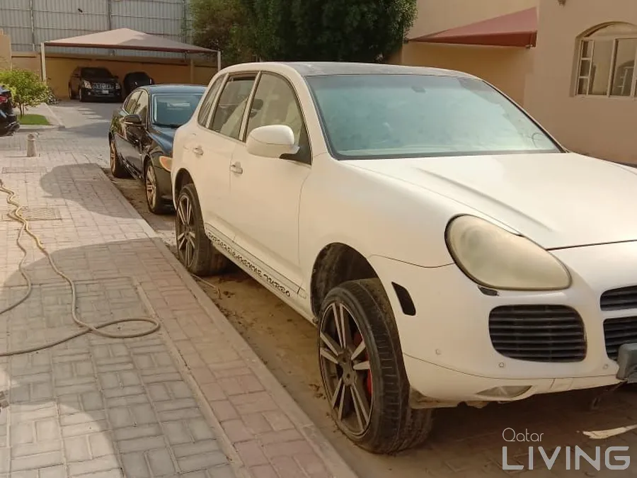 Porsche cayyene turbo canceled 2004