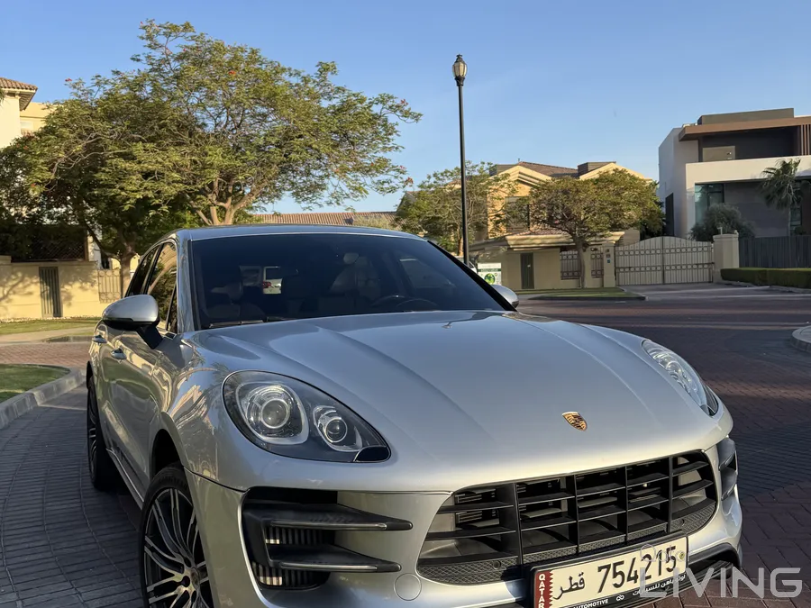 Porsche Macan 3.6L Turbo w/ Performance Package