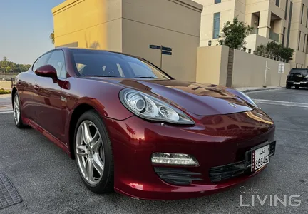 Porsche Panamera 4 2012
