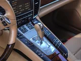Porsche Panamera 4