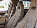 Porsche Panamera 4