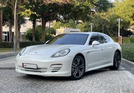 Porsche Panamera 4S LTD 2011