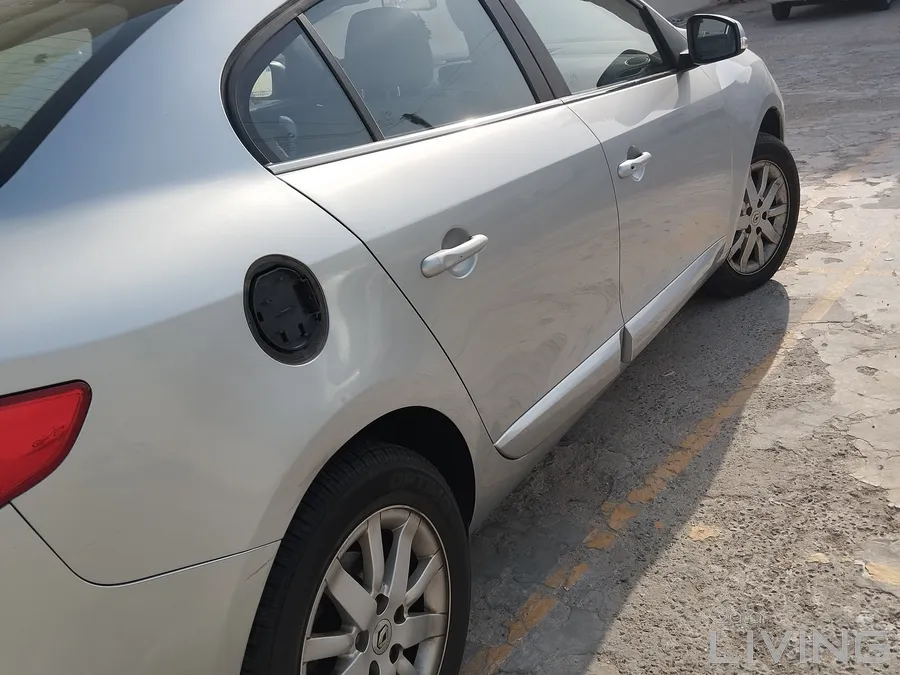 Renault fluence 2012