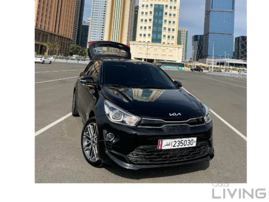 Selling Kia Rio 2022 Hatchback