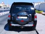 Single door Pajero.