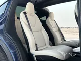 Tesla Model X 2024