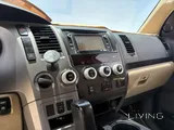 Totyota Sequoia 2016