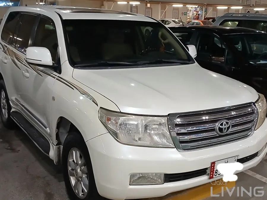 Toyota 2011 GXR V8 KM278