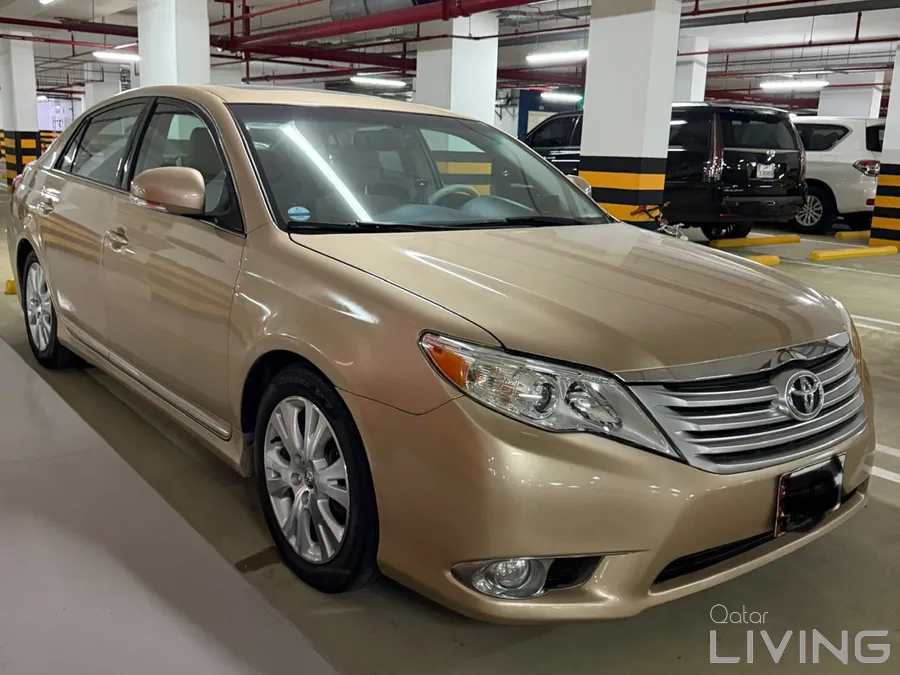 Toyota Avalon 2012 Low Mileage