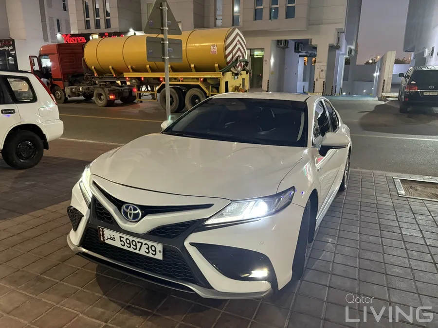 Toyota Camry 2020 hybrid