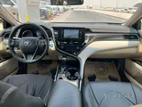 Toyota Camry Hybrid LE 2022
