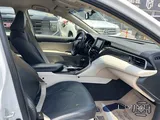 Toyota Camry Hybrid LE 2022