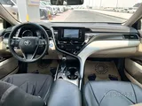 Toyota Camry Hybrid LE 2022