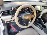 Toyota Camry LE Hybrid 2021