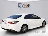 Toyota Camry LE Hybrid 2021