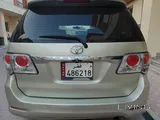 Toyota , fortuner 2012.  6 cylinder
