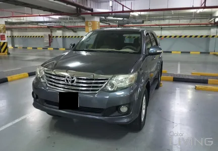 Toyota Fortuner SR5 2013