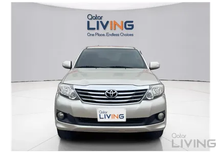 Toyota Fortuner SR5 2014