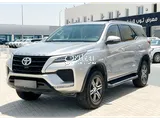 Toyota Fortuner Standard 2022 V4