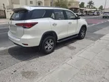 TOYOTA FORTUNER standard 2022 KM 71
