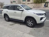 TOYOTA FORTUNER standard 2022 KM 71