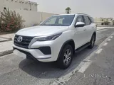 TOYOTA FORTUNER standard 2022 KM 71
