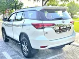 Toyota Fortuner V6 SR5 4WD – Full Option (Not Base Model) in low mileage