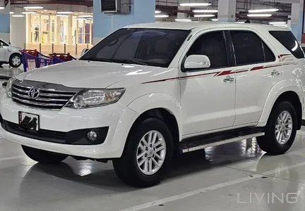 Toyota Fortuner SR5 2015