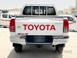Toyota Hilux SR5 2023