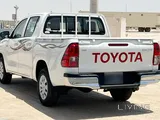 Toyota Hilux SR5 2025