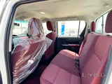 Toyota Hilux SR5 2025