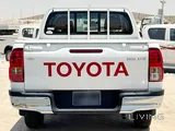 Toyota Hilux SR5 2025