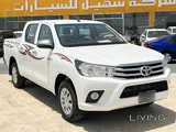 Toyota Hilux SR5 2025