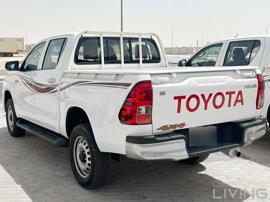Toyota Hilux Standard 2019