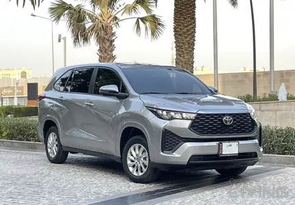 Toyota Innova  2024