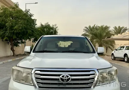 Toyota Land Cruiser VXR 2011