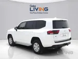 Toyota Land Cruiser GX 2023