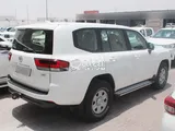 Toyota Land Cruiser GX 2024