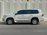 TOYOTA LAND CRUISER GX8 V8