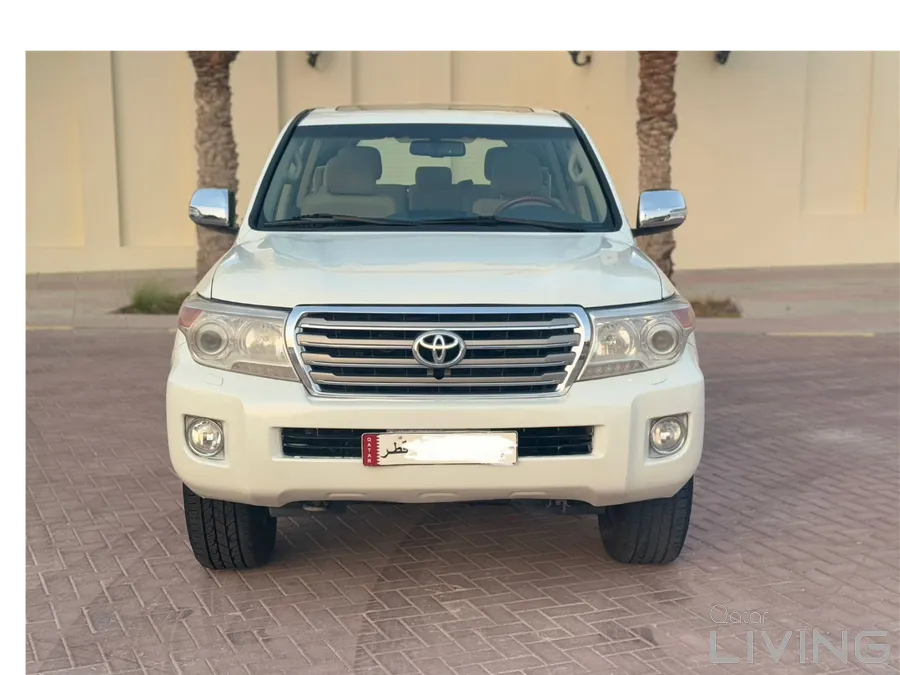 Toyota Land Cruiser GXR 2013