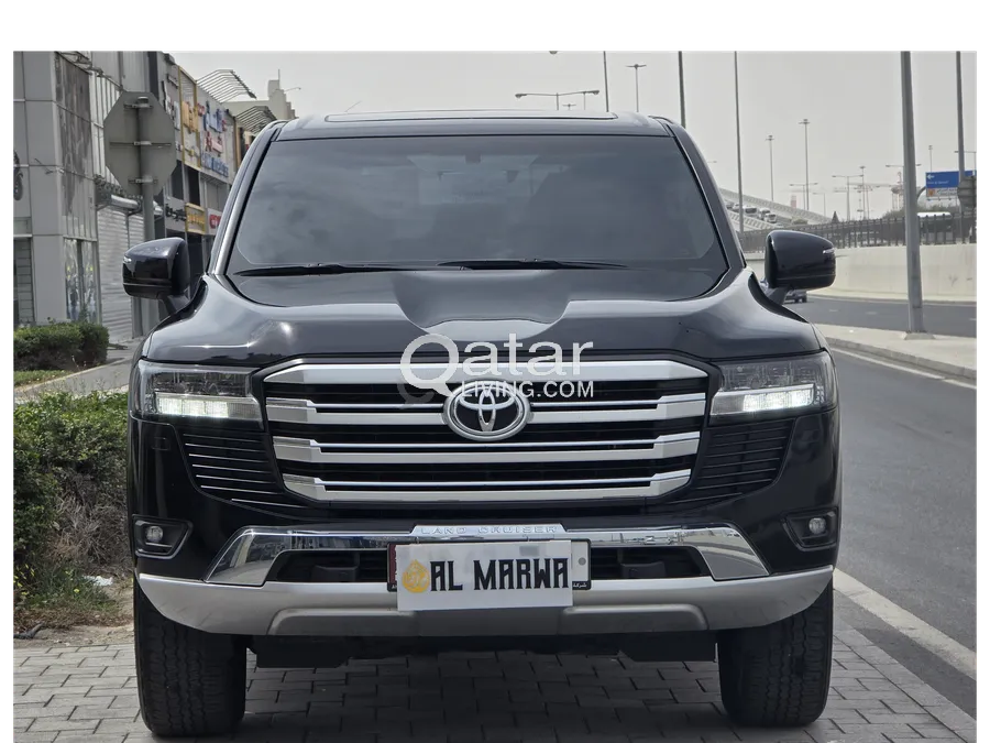 Toyota Land Cruiser GXR 2023