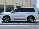 Toyota Land Cruiser GXR Grand Touring 2021