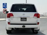 Toyota Land Cruiser Gxr v8 2015