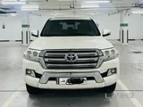 Toyota Land Cruiser GXR V8 4.6L – 2016