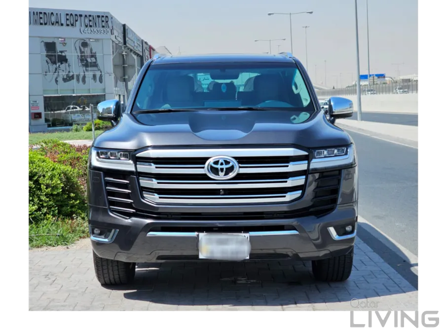 Toyota Land Cruiser VX 2023