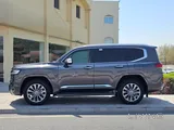 Toyota Land Cruiser VX 2023