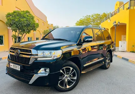 Toyota Land Cruiser VXR 2020
