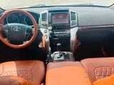 Toyota Land Cruiser VXR 2011