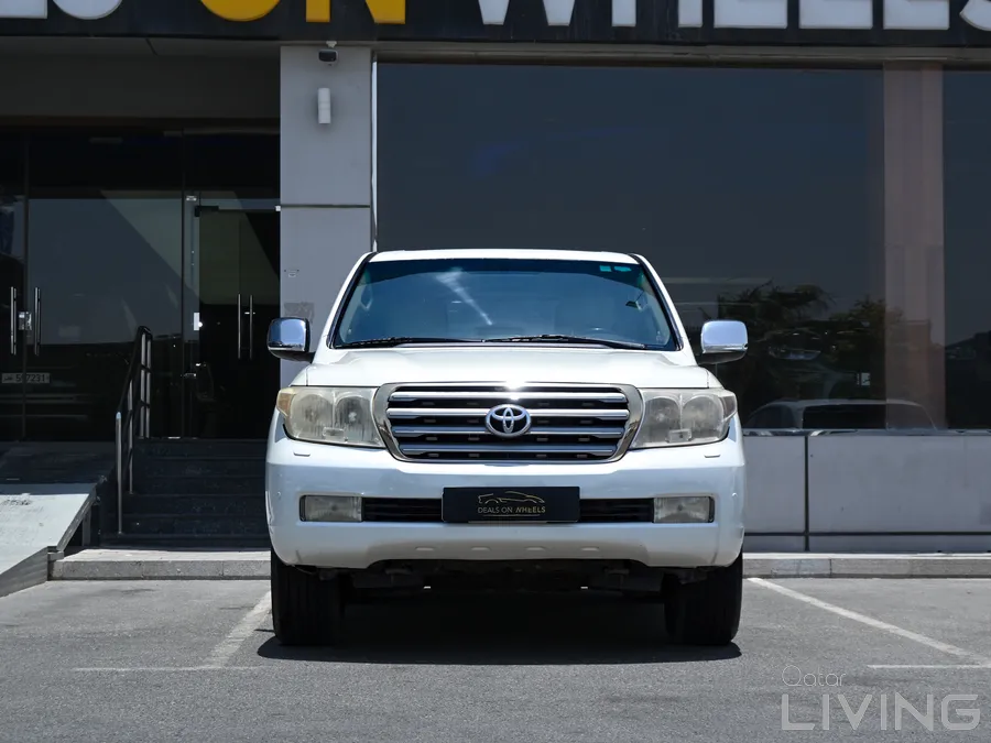 Toyota Land Cruiser VXR. Model 2009. 